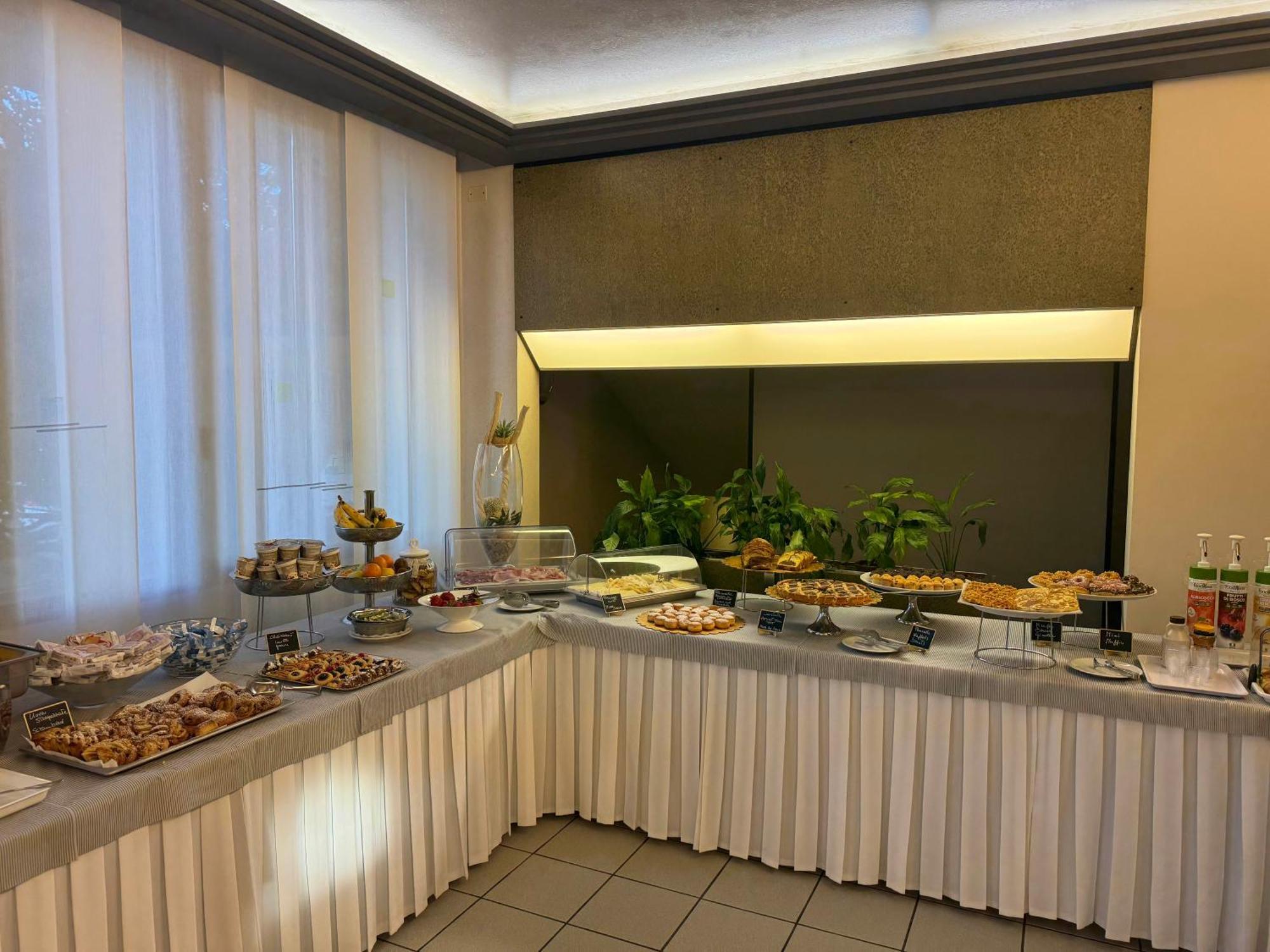 Park Hotel Castrocaro Terme Exterior photo